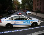 有報道說，一些警察在自己的私家車車牌上安反光蓋，以免被拍到。 (Spencer Platt/Getty Images)