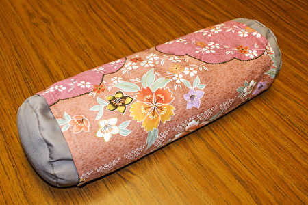 大紀元讀者購買Murasaki榻榻米床，送有機蕎麥枕，睡眠更香。（舊金山灣區日式家具Murasaki提供）