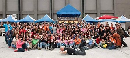 台湾爱心车队送暖 12年助偏乡56贫童升学