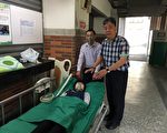 紧急移动逃生气垫床 吴凤科大秀给你看