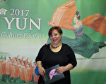 3月26日下午，平面設計師的Myrna Paz女士觀賞了神韻巡迴藝術團今年在墨西哥城文化中心劇院 1（Centro Cultural Teatro 1）的第四場演出。（ 麥蕾 大紀元）