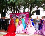 穿婚纱圆梦婚礼 独居长者感受社会温情