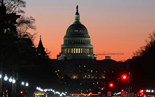 美国国会众议院原计划周四（23日）对废除和替代奥巴马健保的新健保法案进行投票。但共和党领袖在投票前几个小时决定推迟投票。 (Photo by Mark Wilson/Getty Images)