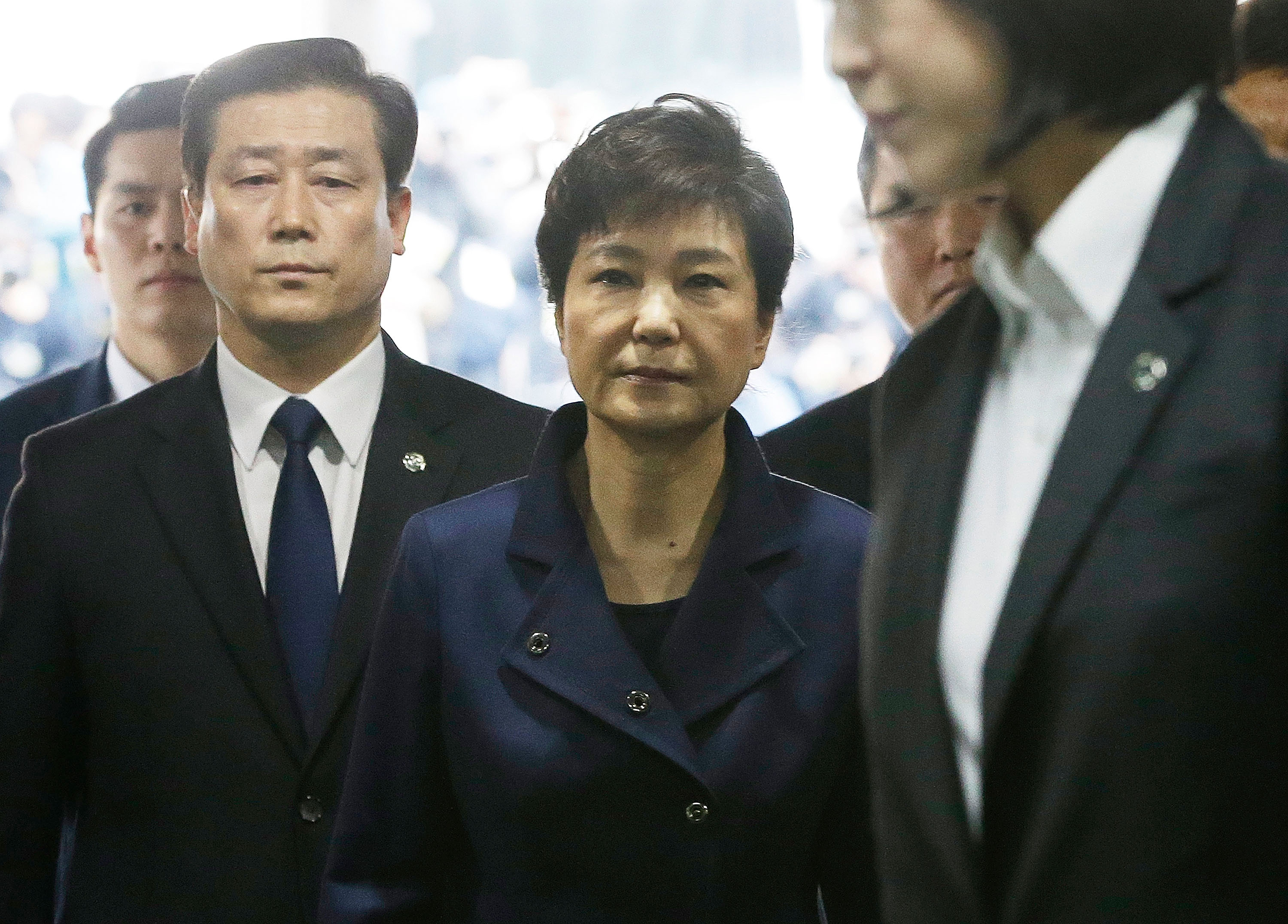 朴槿惠3月30日前往首尔中央地方法院接受审问。(Ahn Young-Joon-Pool-Getty Images)