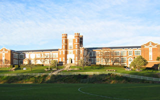Melbourne High School中学始建于1905年，是维州第一所公立学校，只招男生有自主选择权的精英学校，提供9-12年级的中学教育。（网络图片）
