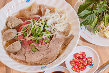 「Gia Hoi」越南餐廳的招牌順化牛河粉。（商家提供）