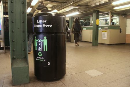 大都會捷運署終止了「無垃圾桶地鐵站試點項目」。