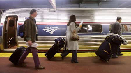 日前，新泽西捷运和长岛火车共同指责“美国铁路”，未做好轨道维护。