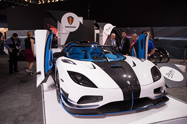 纽约国际车展，倩丽名车抢先看Koenigsegg。（戴兵／大纪元）