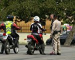 两天结业免路考 摩托车训练点遍加州