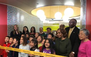 法拉盛圖書館新兒童閱覽室揭幕