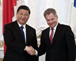 President of the People's Republic of China, Xi Jinping (L), and Finnish President, Sauli Niinistoe, shake hands after a signing ceremony at the Presidential Palace, in Helsinki on April 5, 2017. / AFP PHOTO / Lehtikuva / Vesa Moilanen / Finland OUT        (Photo credit should read VESA MOILANEN/AFP/Getty Images)