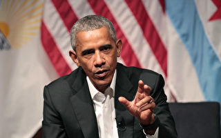 美國前總統奧巴馬今年9月將在華爾街健康大會上發表演講，並收取40萬美元酬勞，引發議論。圖為奧巴馬4月22日參加芝加哥大學以公民參與及社區組織為主題的座談會。(Scott Olson/Getty Images)