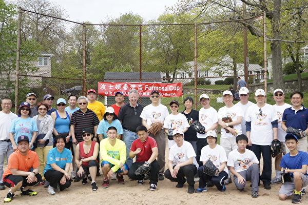 經文處壘球隊成軍 以球會友