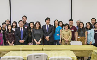 5月17日，湾区的将去台湾实习的学生和家长们，在南湾侨教中心参加了行前说明会。（曹景哲／大纪元）