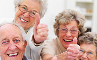 加拿大退休人士协会多伦多分会主席莱博（Lebo）表示，年长女性最关心的一个问题恐怕是自己的储蓄不够长寿的花销。(Fotolia)