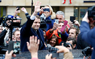 法國民眾選擇了中間派政治新手馬克龍成為下屆法國總統。  (Thierry Chesnot/Getty Images)