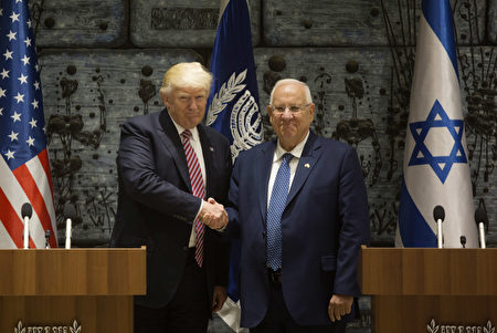 川普和以色列总理内塔尼亚胡。(Lior Mizrahi/Getty Images)