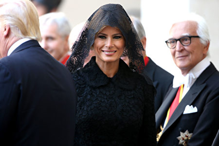VATICAN CITY, VATICAN - MAY 24: US President Donald Trump and his wife First Lady Melania Trump arrive at the Apostolic Palace for an audience with Pope Francis on May 24, 2017 in Vatican City, Vatican. The president will return to Italy on Friday, attending the Group of 7 summit in Sicily. Trump will also visit American troops stationed in at a US air base in Sicily. (Photo by Franco Origlia/Getty Images)