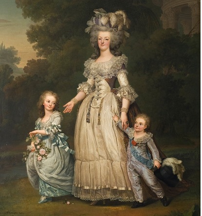 阿道夫.乌瑞克.维特穆勒，（Adolf Ulrik Wertmüller）,《王后玛丽.安托奈特与她的两个孩子漫步于特里亚农花园（ La reine Marie-Antoinette avec ses deux enfants marchant dans le parc de Trianon）》, 1785, 油彩于帆布, 1,94 x 2,74 m, 瑞典国家博物馆, 斯德哥尔摩.（公有领域）