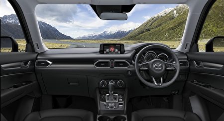 马自达2017年最新推出的CX-5内室升级。（City Mazda提供）