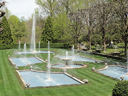  意大利水花园喷泉群 (Italian Water Garden)（司瑞/大纪元）