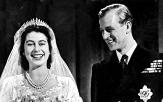 95岁亲王退休 70年前大婚视频再现 女王超美