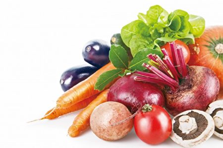 酵素是人体化学反应的催化剂，可从蔬菜水果中摄取。（shutterstock）
