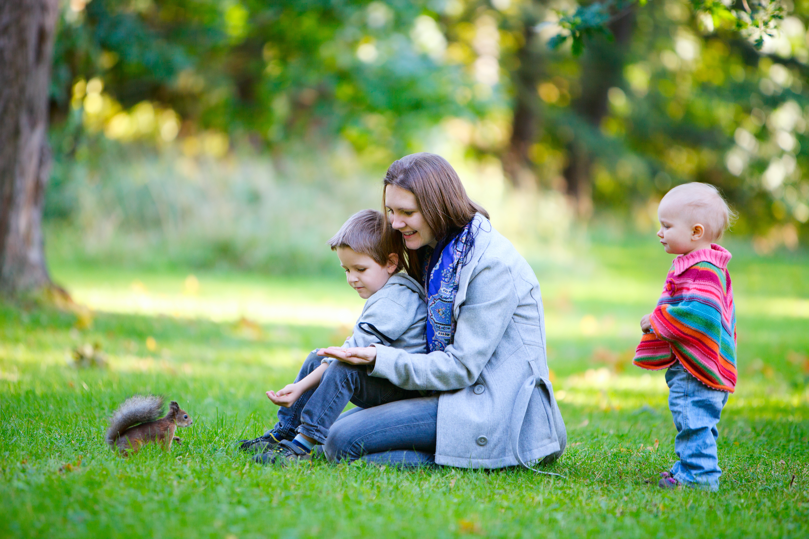 和父母共度的假日時光，將成為孩子一生珍藏的回憶。(BlueOrange Studio/Shutterstock)