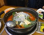 韩国美食——明洞元堂脊骨土豆汤
