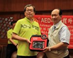 北市龍門扶輪社  捐贈宜蘭縣20台AED