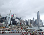 移交20周年 香港人“身份失落” 谁之过