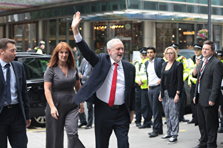 LONDON, ENGLAND - JUNE 09: Labour Leader Jeremy Corbyn arrives at Labour Headquarters on June 9, 2017 in London, England. After a snap election was called by Prime Minister Theresa May the United Kingdom went to the polls yesterday. The closely fought election has failed to return a clear overall majority winner and a hung parliament has been declared. (Photo by Jack Taylor/Getty Images)