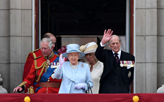 组图：英女王庆生 吁国人在悲伤中团结一致