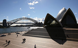 知名新聞雜誌《美國新聞與世界報導》公布了2017-18年全球最佳旅遊勝地排行榜，悉尼比去年上升了11位，躍至第二名。(GREG WOOD/AFP/Getty Images)