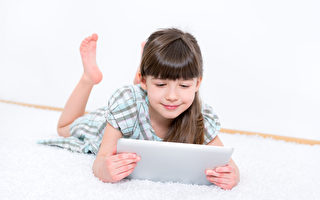 专家促父母减少孩子在屏幕前时间