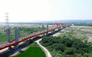 乌日溪尾大桥成功拿下第16届公共工程金质奖土木工程类“特优奖”。（台中市政府提供）