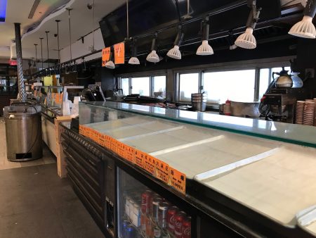 法拉盛大口福餐厅因换经营者，近日停业。