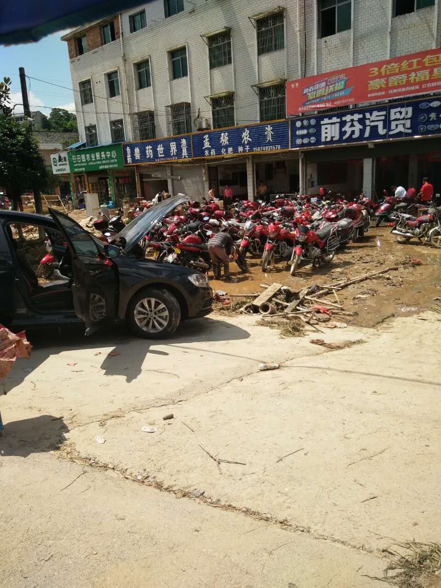 7·1湖南寧鄉縣特大洪災,損失慘重,災後滿街痍,慘不忍睹。(村民提供)