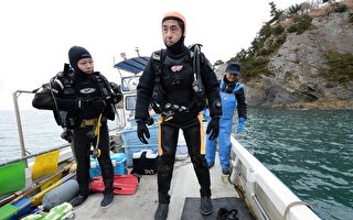 日本男年过半百学潜水 只为下海寻妻回家