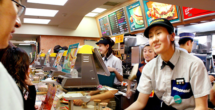 [黃牛] 日本麥當勞動漫玩具太火爆 轉售價70美元