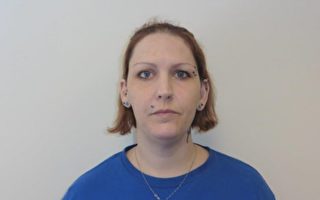 36岁艾伦（Christine Allen）已于周一释放，她将居住在安省宾顿Charolais Boulevard大街一带。（警方提供）