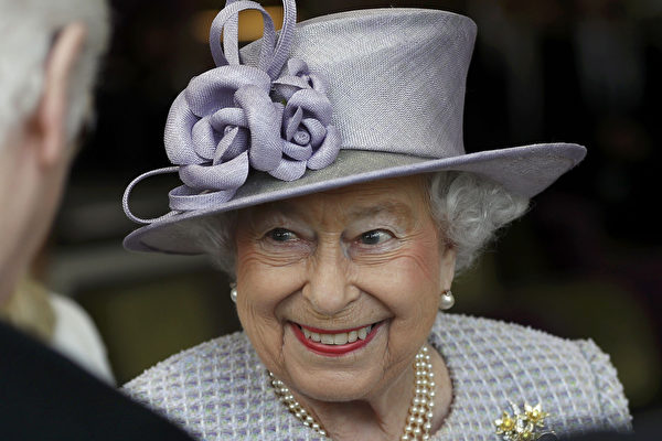 当你晋见英国女王 千万别做这8件事