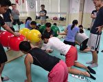 预防运动伤害   运动夏令营大千开办