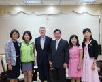 美国在台协会高雄分处长欧雨修首访嘉市