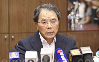 上市公司商会主席梁伯韬表示，相信“同股不同权”此类公司是未来经济主要增长动力。（余钢／大纪元）