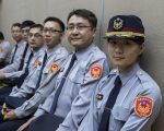警察晋升授阶   防诈专家波丽士妹妹成焦点