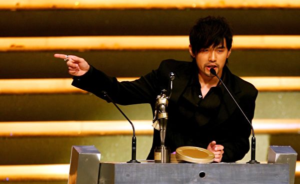 2006，周杰倫憑藉電影《頭文字D》在香港獲獎。(Guang Niu/Getty Images)