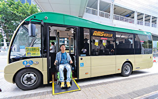 【圖片新聞】香港首輛19座低地台小巴 擬先行走瑪麗醫院