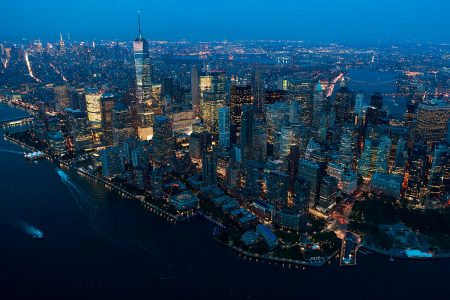 纽约基础设施相当完善，能源利用效率高，因此并非碳排放的主要来源。